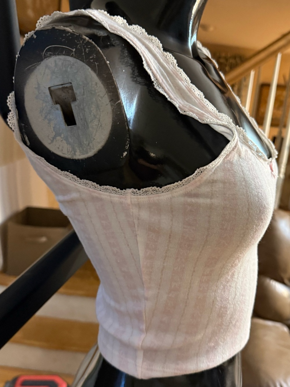 Pink Ribbed Lace-Trim Tank Top - Picture 4 of 8